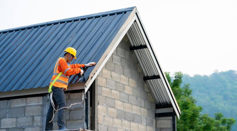 Professional gutter cleaning in Maurice, LA